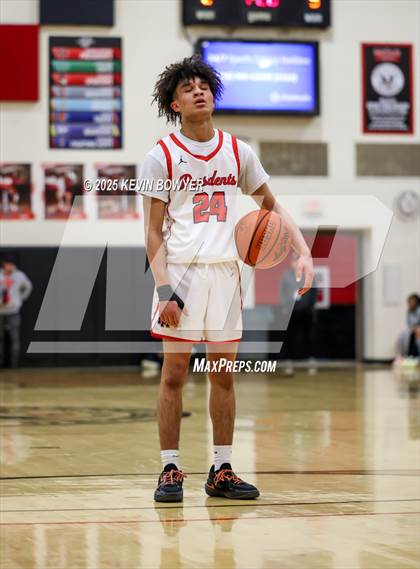 Thumbnail 3 in Walnut Ridge vs Marion Harding (OHSAA D3 Central 1 District Semifinal) photogallery.
