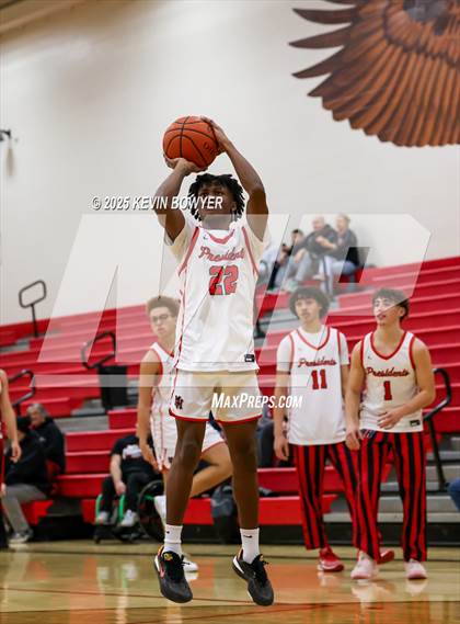 Thumbnail 1 in Walnut Ridge vs Marion Harding (OHSAA D3 Central 1 District Semifinal) photogallery.
