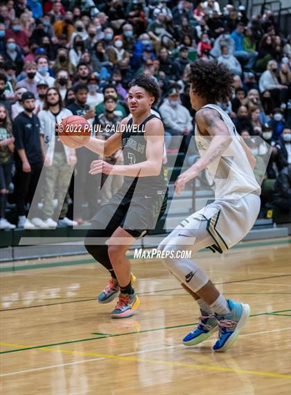 Thumbnail 3 in Auburn vs Timberline (WIAA 3A District Final) photogallery.