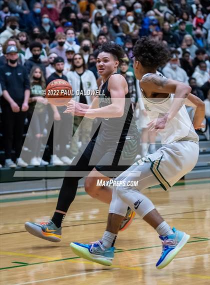 Thumbnail 1 in Auburn vs Timberline (WIAA 3A District Final) photogallery.