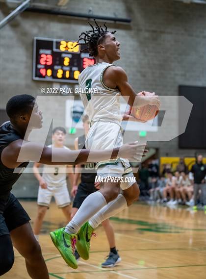 Thumbnail 1 in Auburn vs Timberline (WIAA 3A District Final) photogallery.