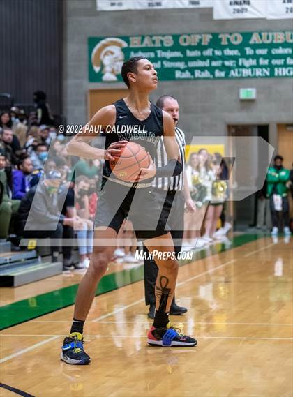 Thumbnail 1 in Auburn vs Timberline (WIAA 3A District Final) photogallery.