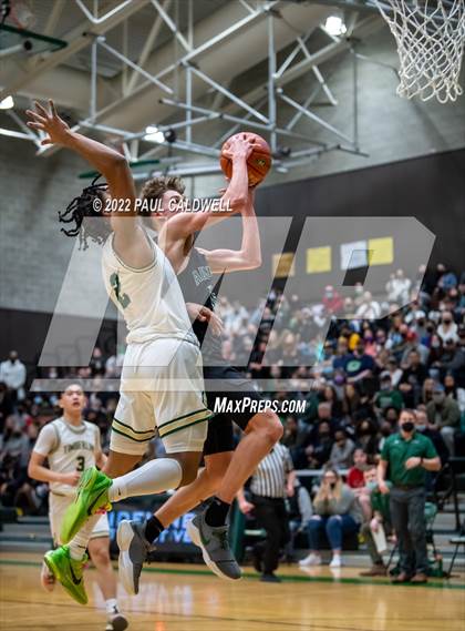 Thumbnail 3 in Auburn vs Timberline (WIAA 3A District Final) photogallery.