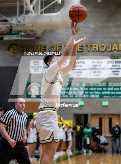 Thumbnail 3 in Auburn vs Timberline (WIAA 3A District Final) photogallery.