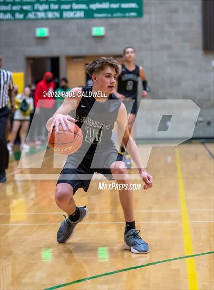 Thumbnail 2 in Auburn vs Timberline (WIAA 3A District Final) photogallery.