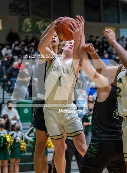 Thumbnail 1 in Auburn vs Timberline (WIAA 3A District Final) photogallery.
