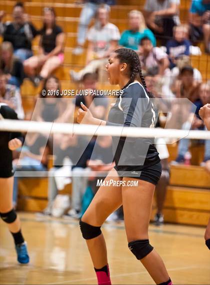 Thumbnail 1 in Oak Hills @ Sultana photogallery.