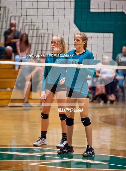 Thumbnail 1 in Oak Hills @ Sultana photogallery.