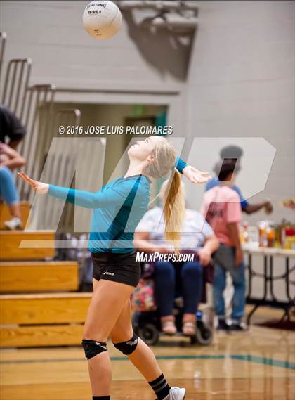 Thumbnail 2 in Oak Hills @ Sultana photogallery.
