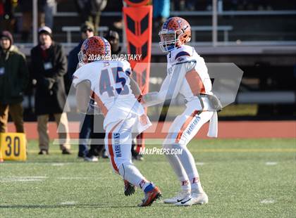 Thumbnail 3 in Haddam-Killingworth vs. Bloomfield (CIAC Class S Final) photogallery.