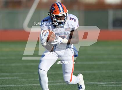 Thumbnail 2 in Haddam-Killingworth vs. Bloomfield (CIAC Class S Final) photogallery.