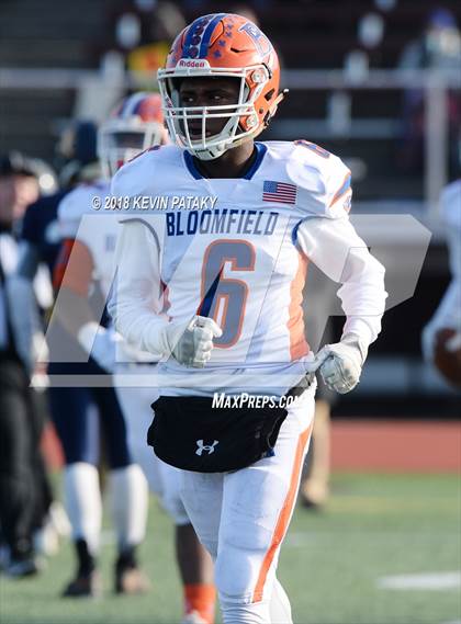 Thumbnail 3 in Haddam-Killingworth vs. Bloomfield (CIAC Class S Final) photogallery.