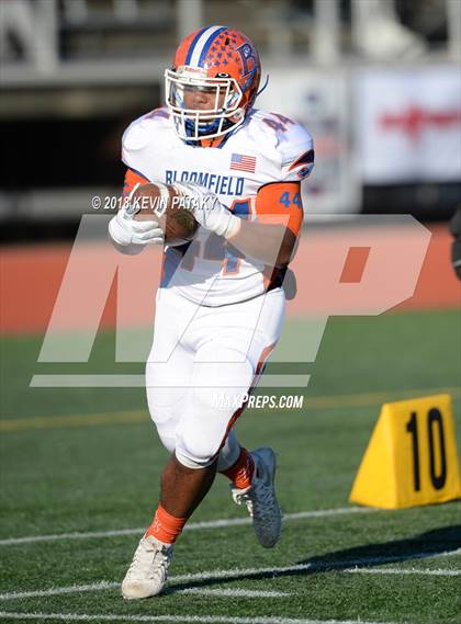 Thumbnail 2 in Haddam-Killingworth vs. Bloomfield (CIAC Class S Final) photogallery.