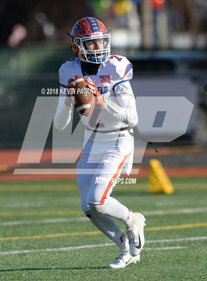 Thumbnail 1 in Haddam-Killingworth vs. Bloomfield (CIAC Class S Final) photogallery.