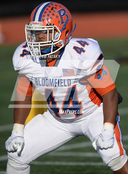 Thumbnail 1 in Haddam-Killingworth vs. Bloomfield (CIAC Class S Final) photogallery.
