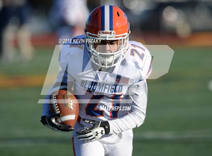 Thumbnail 2 in Haddam-Killingworth vs. Bloomfield (CIAC Class S Final) photogallery.