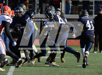 Thumbnail 2 in Haddam-Killingworth vs. Bloomfield (CIAC Class S Final) photogallery.