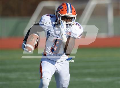 Thumbnail 2 in Haddam-Killingworth vs. Bloomfield (CIAC Class S Final) photogallery.