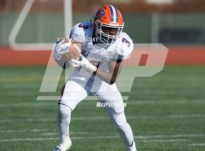 Thumbnail 1 in Haddam-Killingworth vs. Bloomfield (CIAC Class S Final) photogallery.