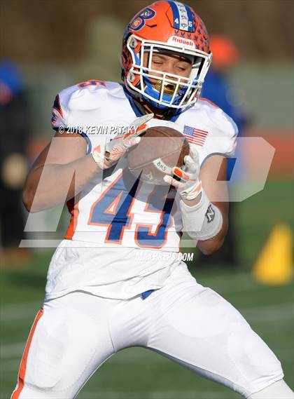 Thumbnail 1 in Haddam-Killingworth vs. Bloomfield (CIAC Class S Final) photogallery.