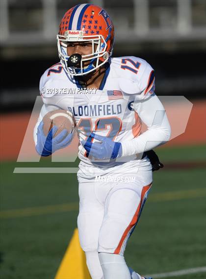 Thumbnail 3 in Haddam-Killingworth vs. Bloomfield (CIAC Class S Final) photogallery.