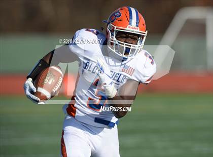 Thumbnail 2 in Haddam-Killingworth vs. Bloomfield (CIAC Class S Final) photogallery.