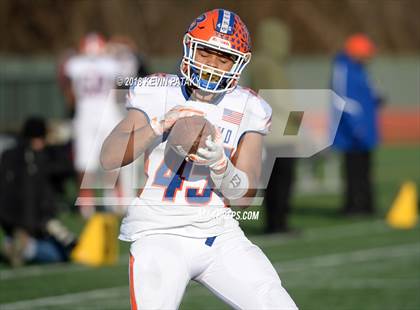 Thumbnail 3 in Haddam-Killingworth vs. Bloomfield (CIAC Class S Final) photogallery.