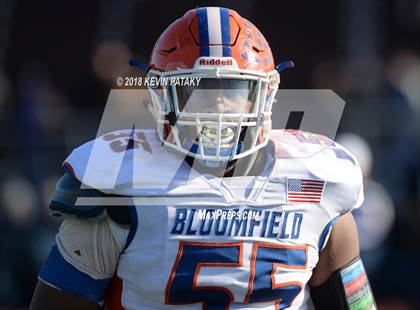 Thumbnail 3 in Haddam-Killingworth vs. Bloomfield (CIAC Class S Final) photogallery.