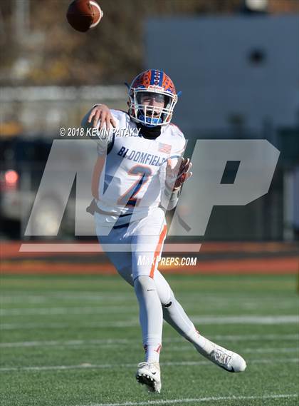 Thumbnail 3 in Haddam-Killingworth vs. Bloomfield (CIAC Class S Final) photogallery.