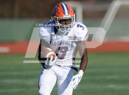 Thumbnail 3 in Haddam-Killingworth vs. Bloomfield (CIAC Class S Final) photogallery.