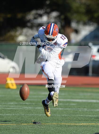 Thumbnail 2 in Haddam-Killingworth vs. Bloomfield (CIAC Class S Final) photogallery.