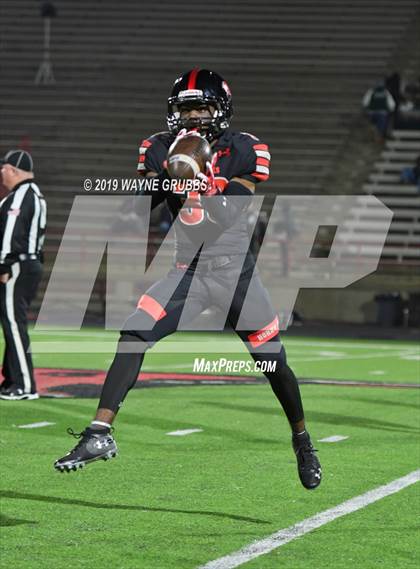 Thumbnail 2 in Huntsville @ Marshall (UIL 5A Bi-District Playoff) photogallery.