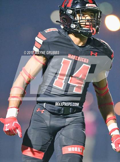 Thumbnail 3 in Huntsville @ Marshall (UIL 5A Bi-District Playoff) photogallery.