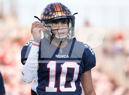 Thumbnail 3 in RGVCA All-Star Football Game (East vs. West) photogallery.