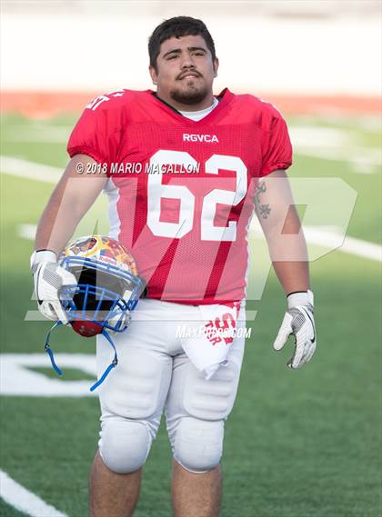 Thumbnail 2 in RGVCA All-Star Football Game (East vs. West) photogallery.