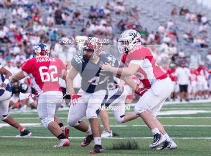 Thumbnail 3 in RGVCA All-Star Football Game (East vs. West) photogallery.