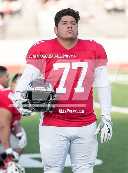 Thumbnail 3 in RGVCA All-Star Football Game (East vs. West) photogallery.