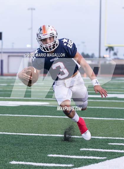 Thumbnail 1 in RGVCA All-Star Football Game (East vs. West) photogallery.