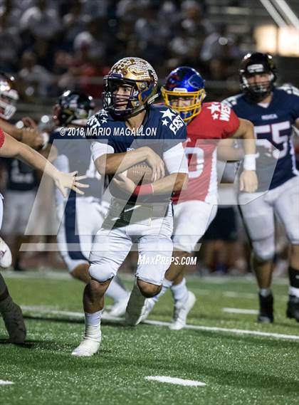 Thumbnail 3 in RGVCA All-Star Football Game (East vs. West) photogallery.
