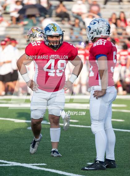 Thumbnail 2 in RGVCA All-Star Football Game (East vs. West) photogallery.