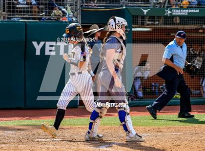 Thumbnail 1 in Decatur @ Liberty (UIL 4A Softball Semifinal) photogallery.