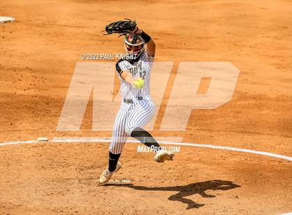 Thumbnail 2 in Decatur @ Liberty (UIL 4A Softball Semifinal) photogallery.
