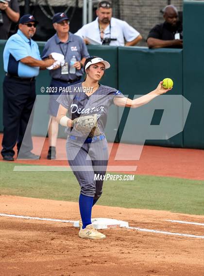 Thumbnail 3 in Decatur @ Liberty (UIL 4A Softball Semifinal) photogallery.
