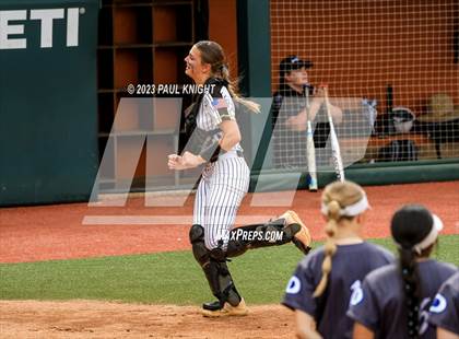 Thumbnail 1 in Decatur @ Liberty (UIL 4A Softball Semifinal) photogallery.