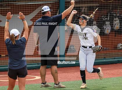 Thumbnail 2 in Decatur @ Liberty (UIL 4A Softball Semifinal) photogallery.