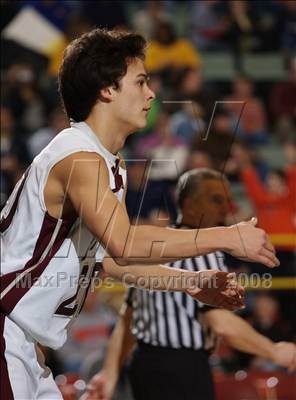 Thumbnail 2 in Jamesville-DeWitt vs East Hampton (NYSPHSAA Class A Final) photogallery.