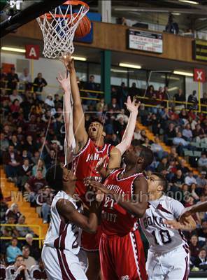 Thumbnail 3 in Jamesville-DeWitt vs East Hampton (NYSPHSAA Class A Final) photogallery.