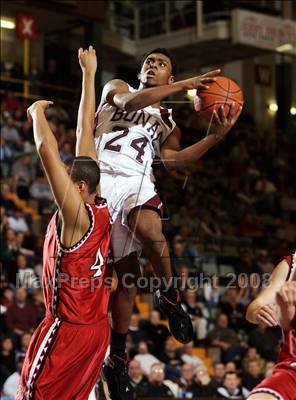 Thumbnail 3 in Jamesville-DeWitt vs East Hampton (NYSPHSAA Class A Final) photogallery.