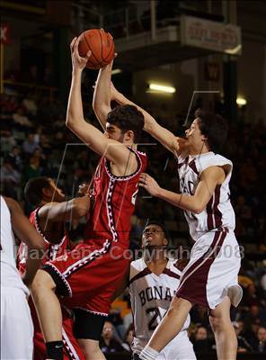Thumbnail 1 in Jamesville-DeWitt vs East Hampton (NYSPHSAA Class A Final) photogallery.