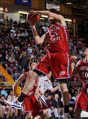 Thumbnail 1 in Jamesville-DeWitt vs East Hampton (NYSPHSAA Class A Final) photogallery.